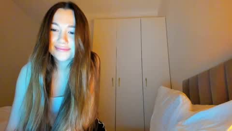 Snapshot of vikawels chatting on May 2026 09:45:02 PM Vika online show from May 2026 09:45:02 PM