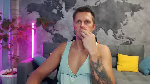 vikingchrisss online show from October 2025 09:49:01 AM