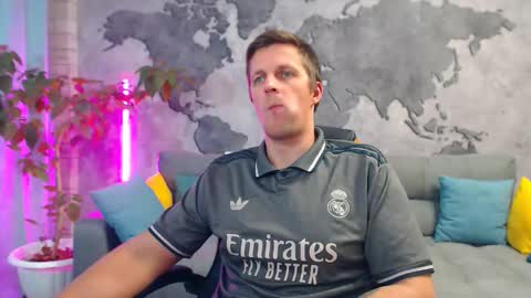 vikingchrisss online show from December 2025 11:04:01 AM