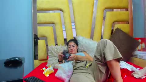 vikiTomson online show from June 2026 01:17:02 PM