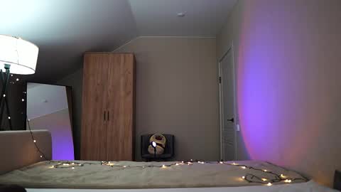 VIKKI online show from January 2026 12:10:01 PM