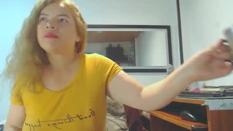 VIKKKTORIAAA online show from December 2024 09:11:02 AM