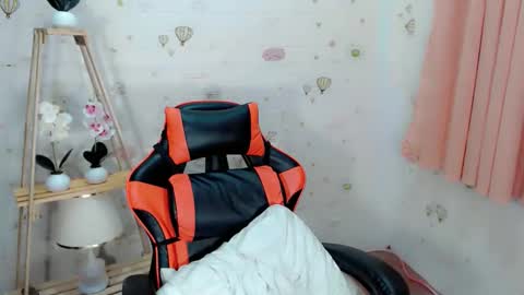 vikkylustfull online show from October 2025 05:04:02 AM