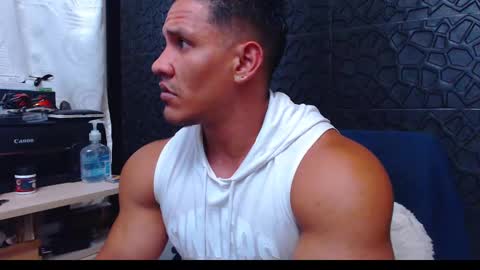 Viktor Herrera online show from December 2024 03:50:02 AM