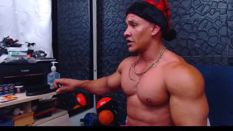 Viktor Herrera online show from December 2024 07:22:01 PM