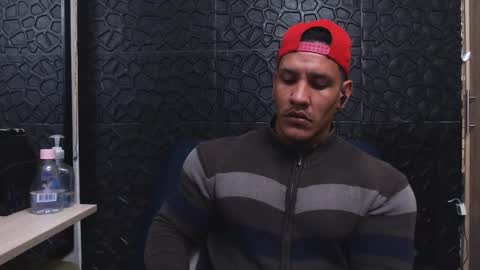 Snapshot of viktorherrera chatting on October 2025 01:27:02 AM Viktor Herrera online show from October 2025 01:27:02 AM