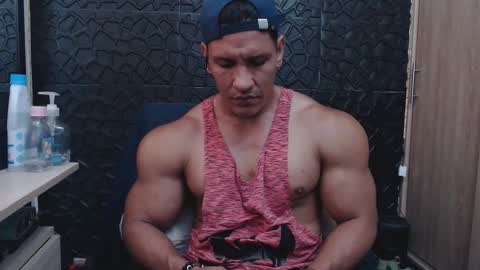 Viktor Herrera online show from January 2026 04:22:01 PM