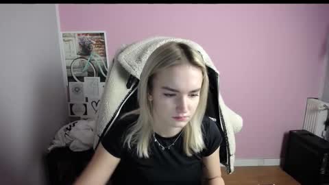 viktoria_lovely online show from December 2025 08:40:02 AM