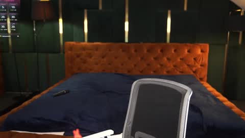 Alisa online show from December 2024 04:49:01 PM