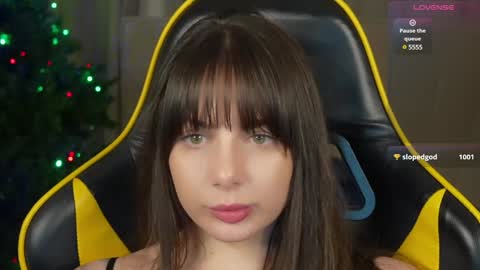 Alisa online show from December 2024 10:37:01 PM