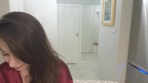 Alisa online show from October 2025 11:27:01 PM