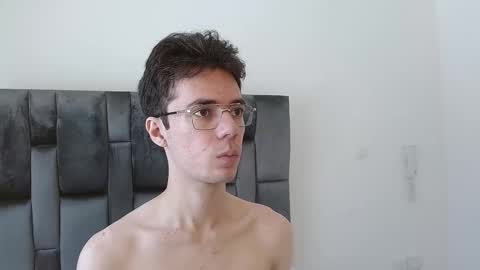 viktornoir online show from October 2025 02:40:02 PM