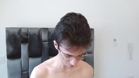 viktornoir online show from October 2025 03:57:02 PM