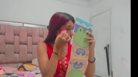 viky_18 online show from October 2025 03:25:02 AM