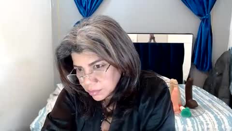 Snapshot of vikyadams chatting on January 2025 10:11:02 AM VIKY ADAMS online show from January 2025 10:11:02 AM