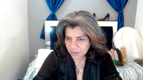 Snapshot of vikyadams chatting on January 2025 01:38:02 PM VIKY ADAMS online show from January 2025 01:38:02 PM