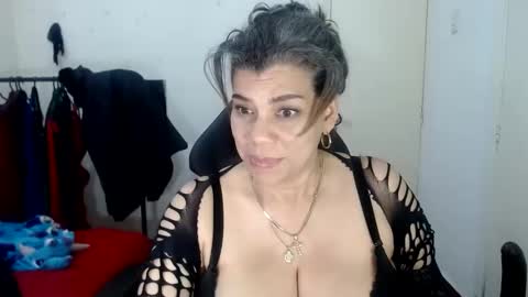 Snapshot of vikyadams chatting on March 2025 04:33:02 PM VIKY ADAMS online show from March 2025 04:33:02 PM