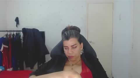 Snapshot of vikyadams chatting on March 2025 02:34:01 AM VIKY ADAMS online show from March 2025 02:34:01 AM
