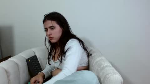 vikysexy28 online show from February 2025 04:37:02 AM