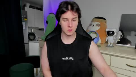 Vincent Strong online show from April 2026 01:14:02 PM