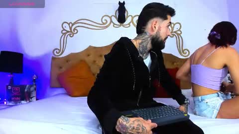 Snapshot of vincent_and_mishell chatting on September 2025 11:33:01 AM Vinvent and Mishell online show from September 2025 11:33:01 AM
