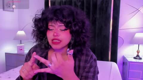 Vin  online show from April 2026 09:09:02 PM