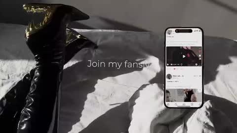 Diva Silvia online show from November 2025 04:51:01 PM