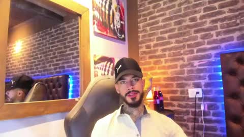 ---Vinzen--- online show from September 2025 05:11:01 AM