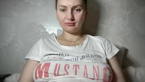 Funny  girl online show from April 2026 11:42:01 AM