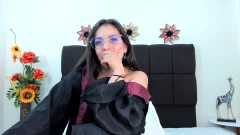   online show from December 2024 03:31:01 PM