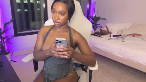 Fantasy Black Girl online show from January 2025 05:13:01 AM
