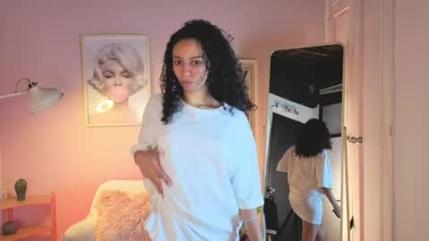 violet__15 online show from July 2026 12:20:02 PM