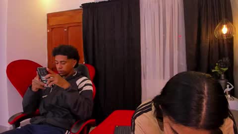 Violet and Myers online show from November 2025 11:14:01 AM