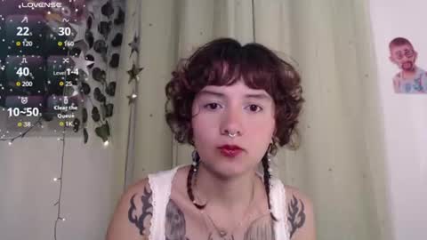 Snapshot of violet_bluee chatting on June 2026 07:39:01 AM Violet online show from June 2026 07:39:01 AM