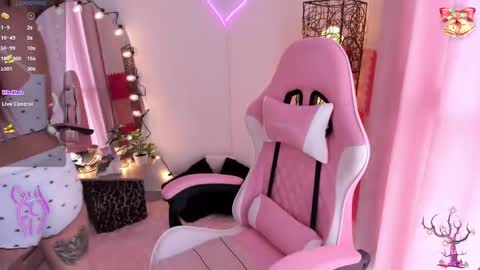 violet online show from December 2024 04:40:01 PM