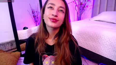 Violet Jones online show from December 2024 02:16:02 PM