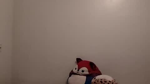 Snapshot of violet_kitty_9 chatting on June 2026 05:23:01 AM Violet Kitty online show from June 2026 05:23:01 AM