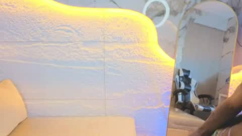 violet_little_v online show from July 2026 08:04:01 PM