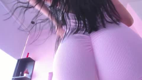 Snapshot of violet_myerrs chatting on November 2025 02:41:01 PM violet online show from November 2025 02:41:01 PM