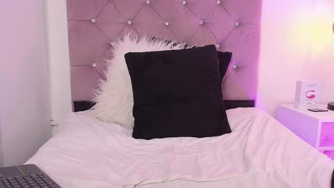 Mary online show from January 2025 02:39:01 PM