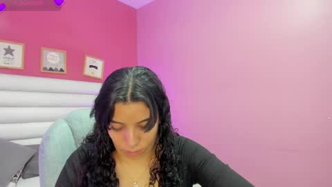 violet_sinclair online show from June 2026 11:35:01 AM