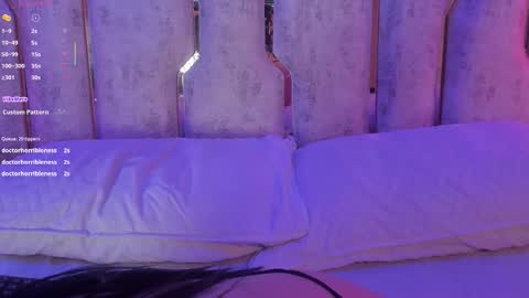 violet_sm online show from October 2025 03:53:02 AM