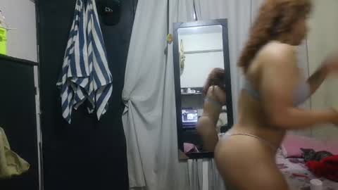 Snapshot of violet_smmithh chatting on June 2026 03:44:01 AM Violet online show from June 2026 03:44:01 AM