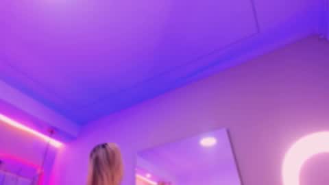 Violeta  online show from November 2025 10:26:01 AM