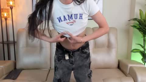 Violeta online show from September 2025 07:19:02 PM