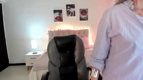 violeta_hotter_ online show from October 2025 11:49:02 AM