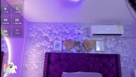 Snapshot of violeta_medina chatting on January 2025 03:42:01 AM violeta_medina online show from January 2025 03:42:01 AM