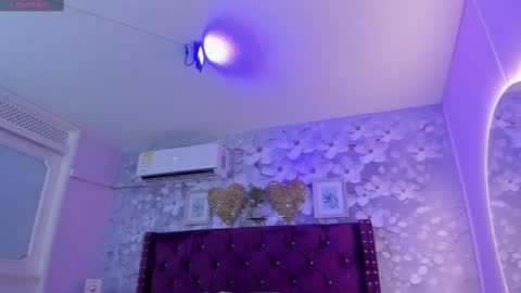 Snapshot of violeta_medina chatting on February 2025 03:13:01 AM violeta_medina online show from February 2025 03:13:01 AM