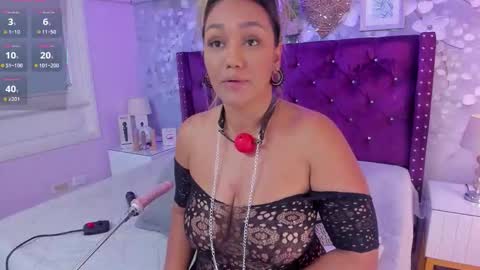 Snapshot of violeta_medina chatting on September 2025 09:00:02 AM violeta_medina online show from September 2025 09:00:02 AM