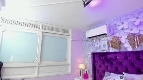 Snapshot of violeta_medina chatting on July 2026 02:59:02 AM violeta_medina online show from July 2026 02:59:02 AM